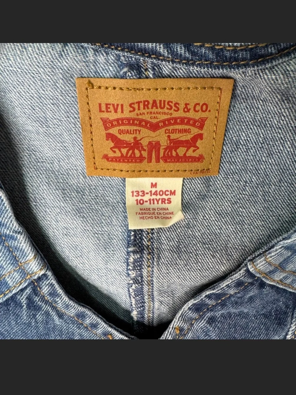 Levi's Girls Blue Denim Vest Size Medium